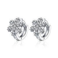 XU Women Fashion Diamond Stud Earrings