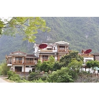 Yangshuo Phoenix Pagoda Fonglou Retreat