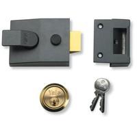 yale 89 outward opening door nightlatch