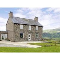 Ymwlch Bach Farmhouse