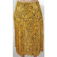 You No Size 12 Yellow and Black Patterned Skirt