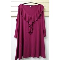 yoek size xl maroon mid length long sleeved dress or top