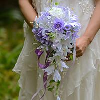 YuXiYing Elegant Cascade Shape African Daisy Lily Bridal Wedding Bouquet