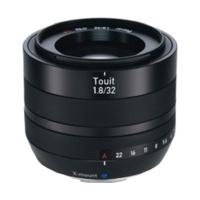 Zeiss Touit 32mm f/1.8 Fuji X