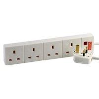 Zexum 4G White Surge Protected Extension Lead